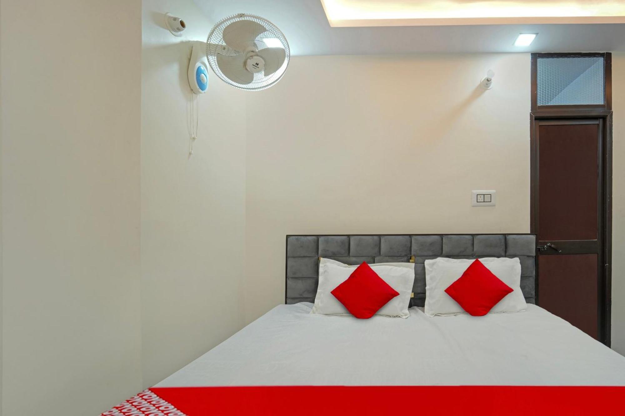 פאטנה Super Hotel O M. S. Inn מראה חיצוני תמונה